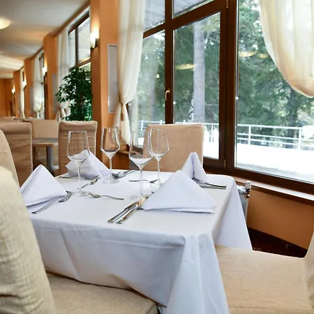 Hotel Edelweiss 3*