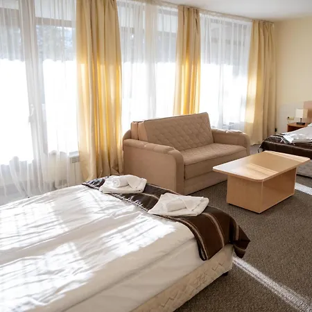 Hotel Edelweiss 3*